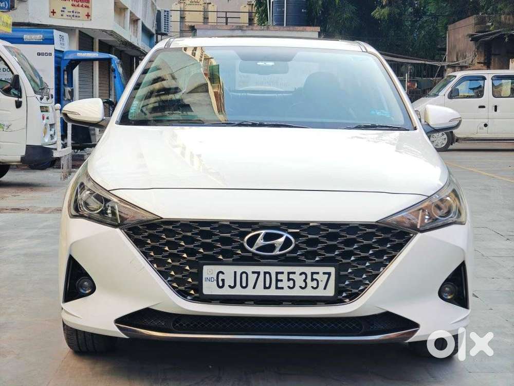 Hyundai Verna 1.5 SX IVT, 2022, Petrol
