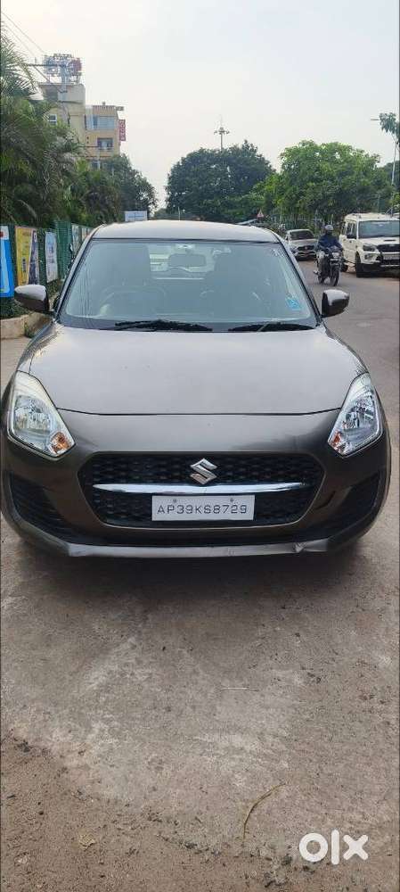 Maruti Suzuki Swift VXi + Manual, 2021, Petrol