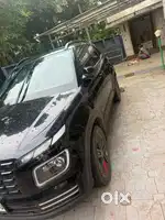 Hyundai Venue 2024 Petrol Well Maintained