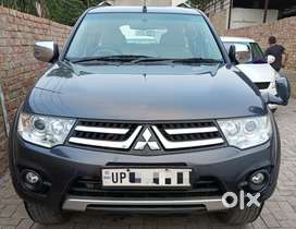 Mitsubishi Pajero Sport 2.5 Automatic, 2015