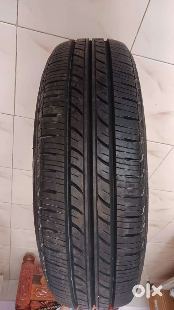 CEAT RADIAL NEW TYRE FOR SALE