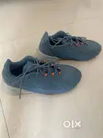 ADIDAS ORIGINALS Ozelia Low-Top Lace-Up Sneakers