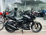 Tvs apache rtr 200 4v single owner showroom condition