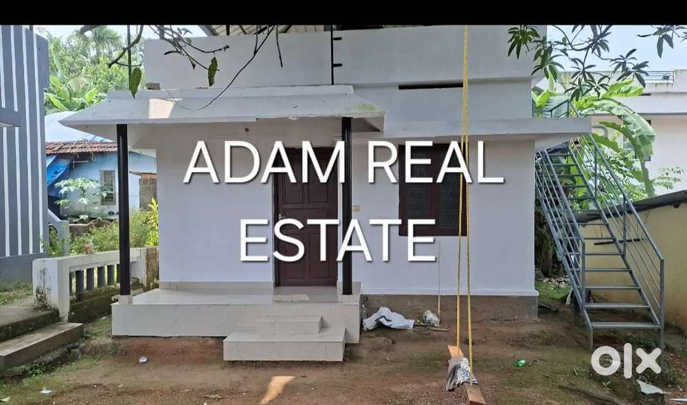 2bhk independent house rent aluva pulinchode near Garage
