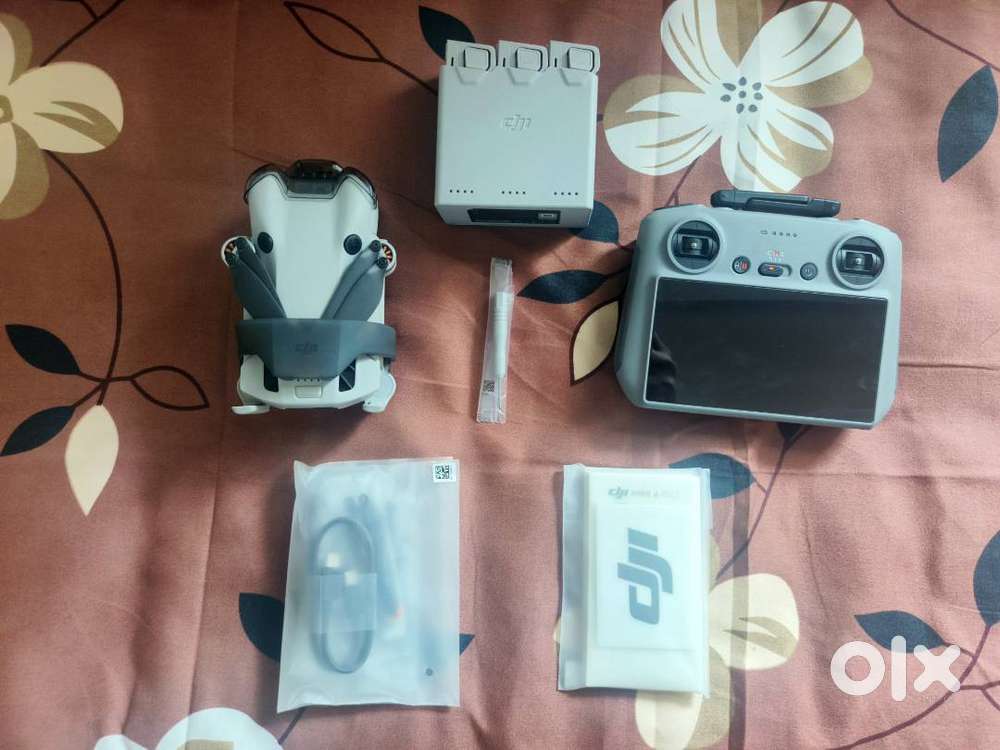 DJI mini 4 pro fly more combo