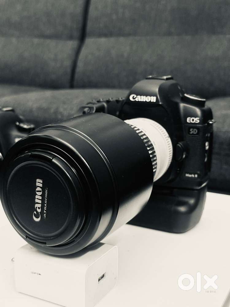  Canon Cameras & Lens