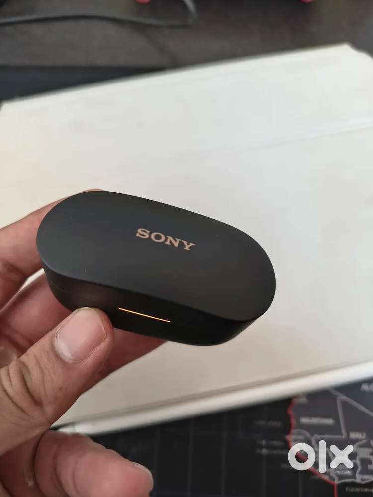 Sony XM4 EARPHONES Excellent condition