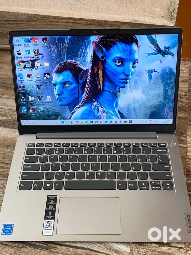 Lenovo Slim 8gb RAM 250 gb