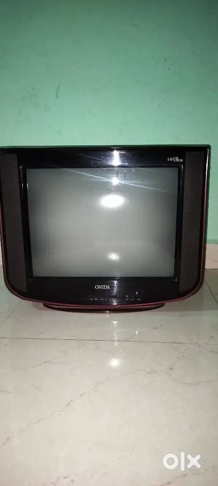 Good working onida tv 5 moth used