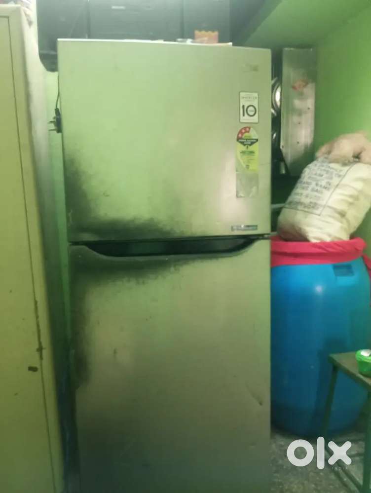 LG FRIDGE  for sale
