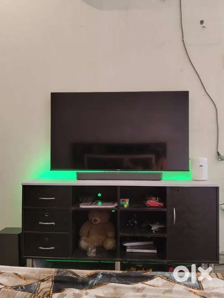 Hisense QLED 55 Inch TV