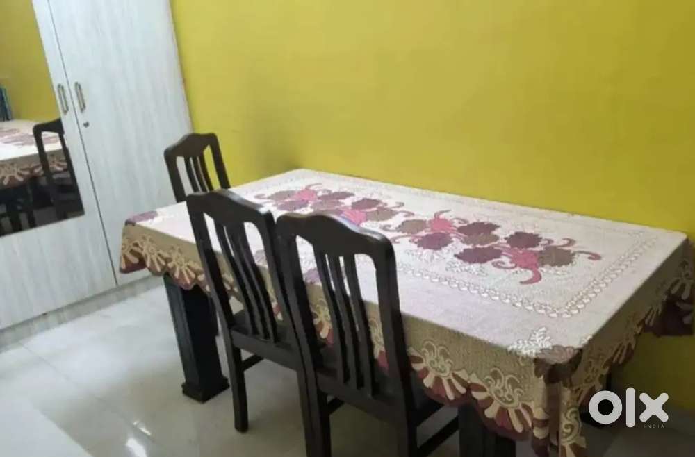Dinning Table