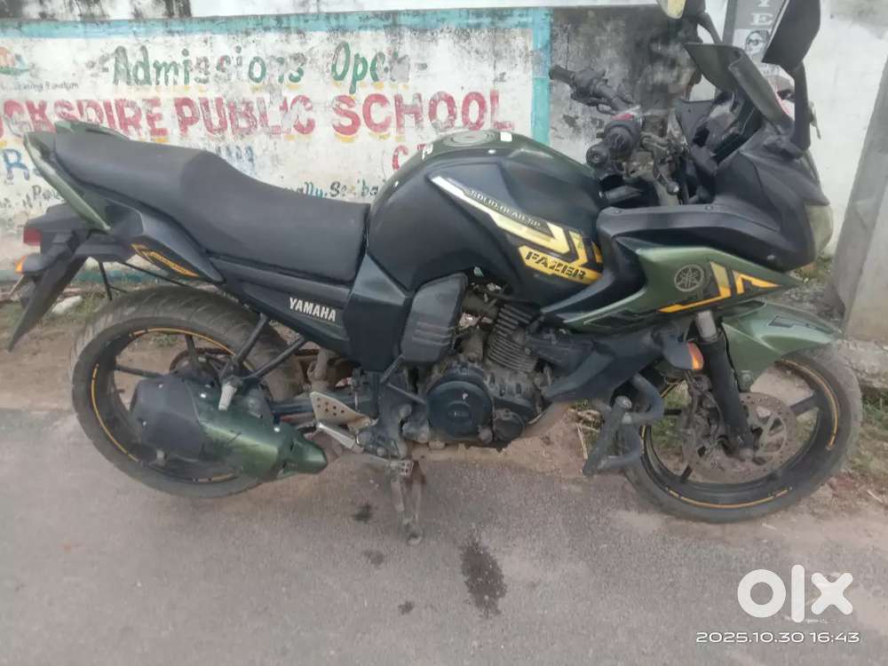 Fazer special edition military green good Running Condition