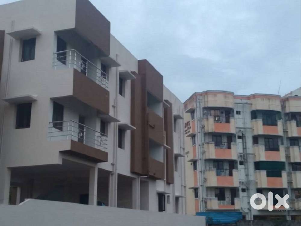 URAPAKKAM - East - 1BR FLATS FOR SALE. Just 1.74 Km from GST Road.