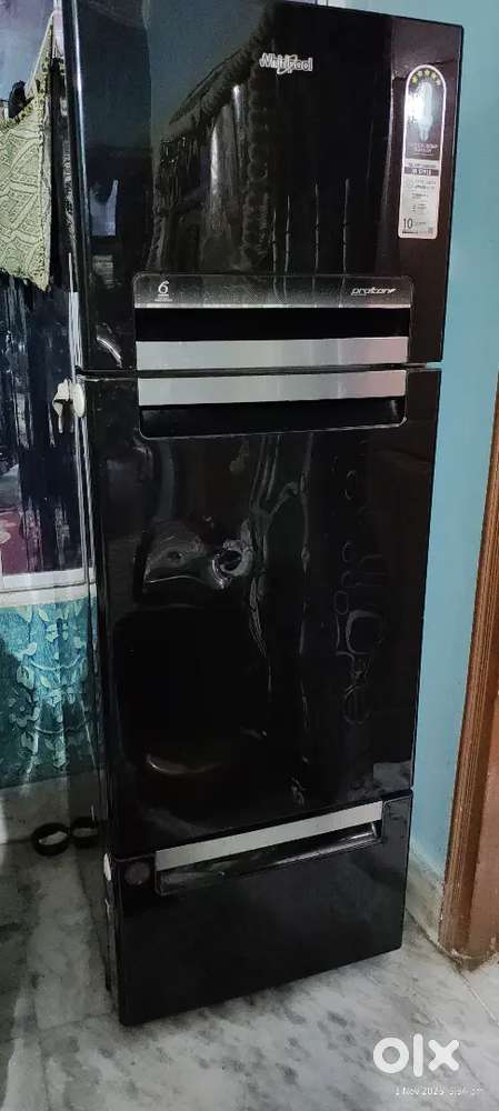 3 Door 350 ltr wirlpool fridge