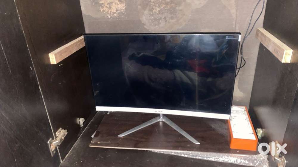 INTEX CURVED LED MONITOR