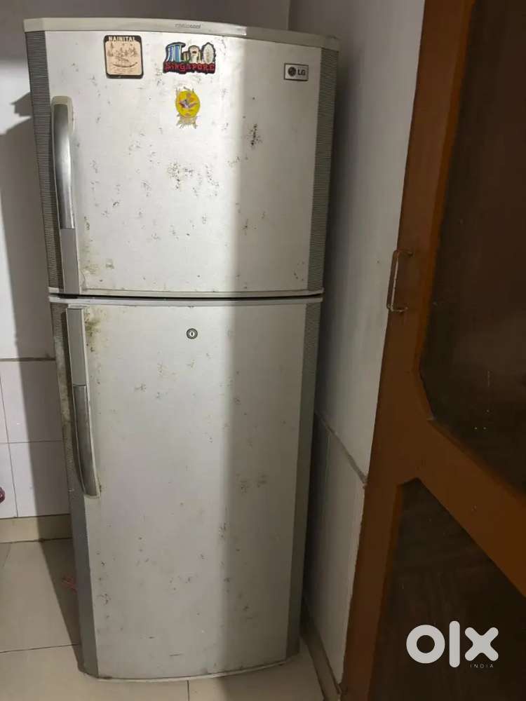 LG 300L Double Door Refrigerator in Good Condition