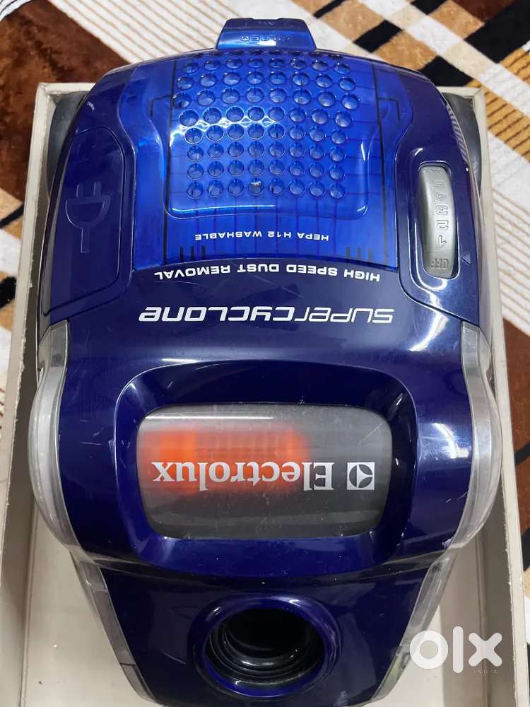 Vacuum cleaner for sale.