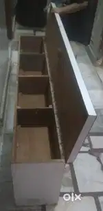Long Table with 4 Box inside