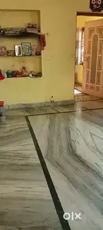 2 friendly girls roommate