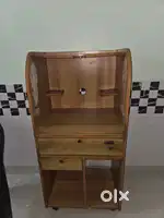 Computer table