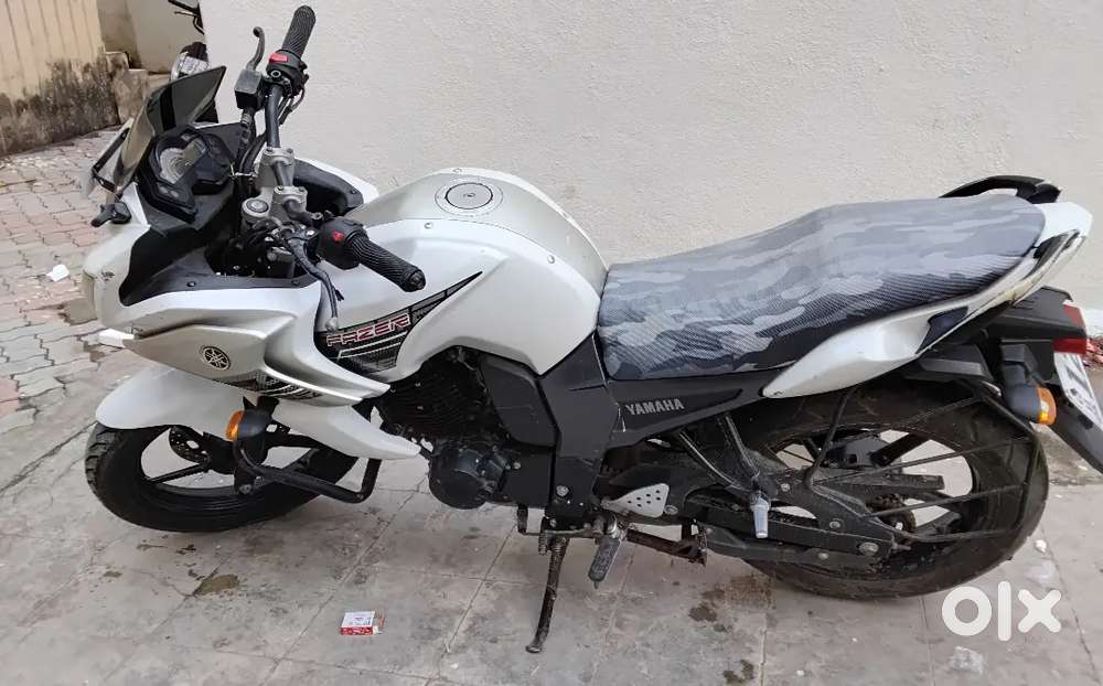 Yahama fazer 2011 first owner