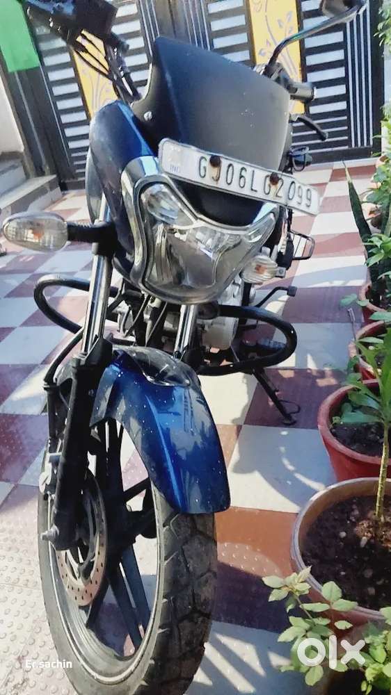 Bajaj VIKRANT V15. Urgent selling