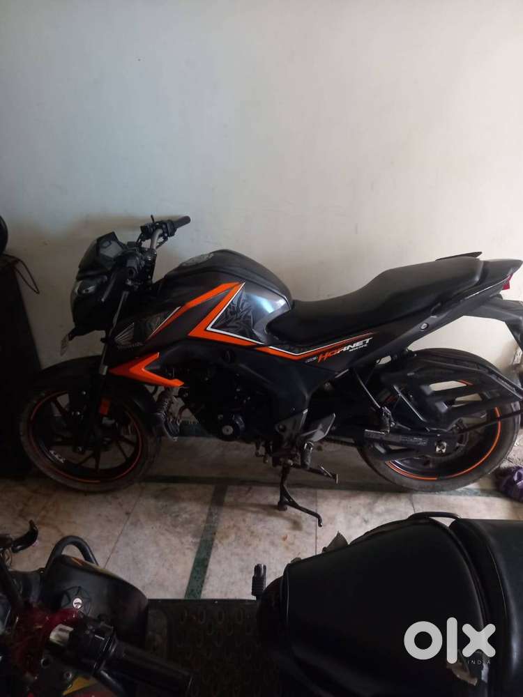 CB Hornet 160R