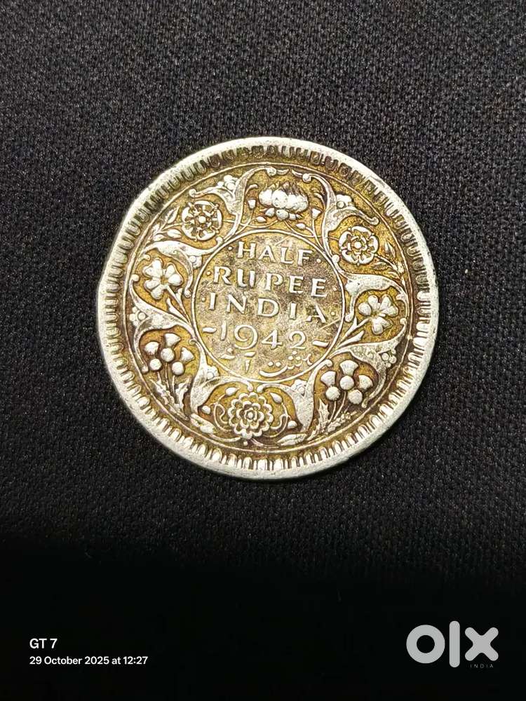COIN 1942 HALF RUPEE INDIAN