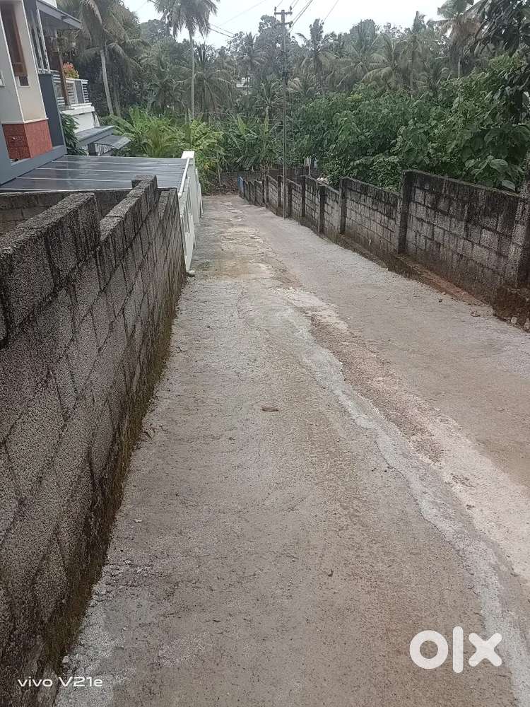 Plot for sale urgent
