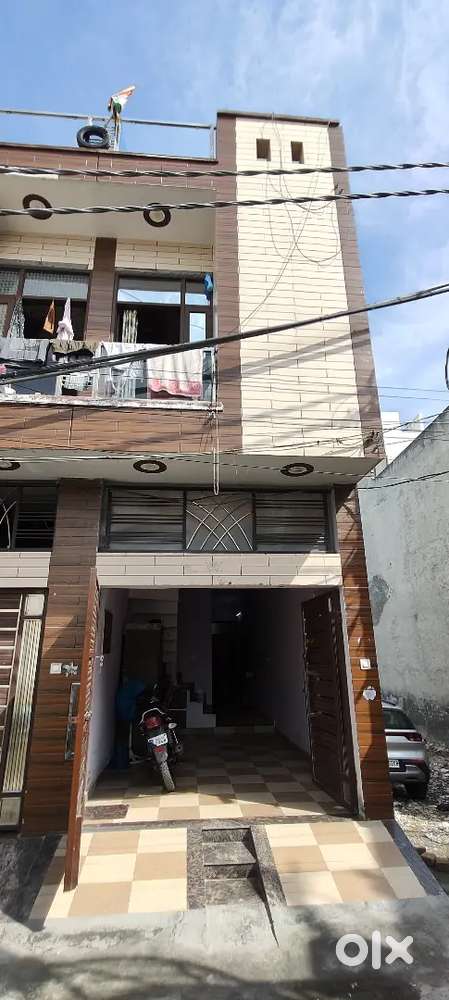 Fully furnished , pg and family both allowed