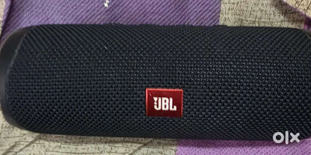 JBL blutooth Speaker Flip 5
