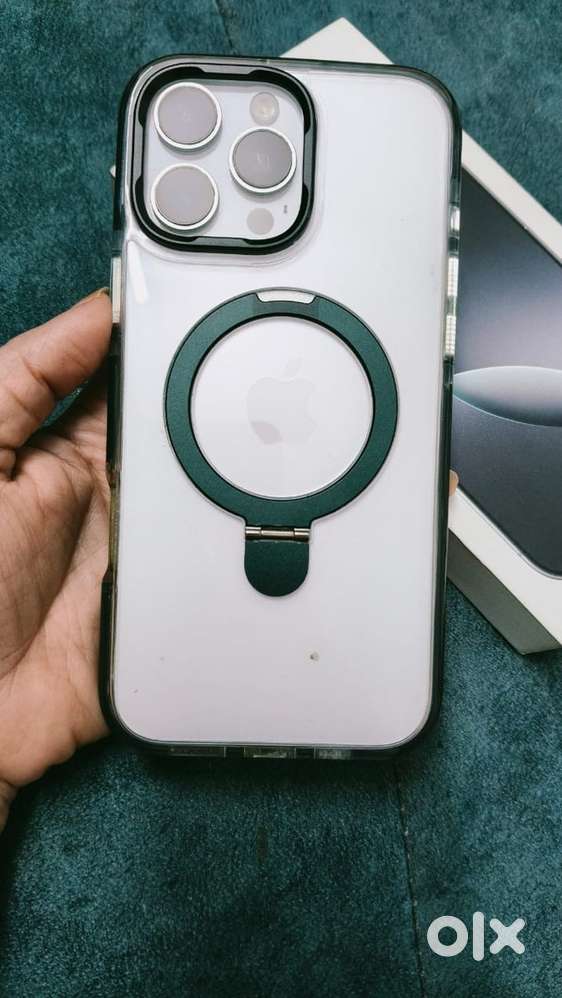 Gôod condition mobile one hand used 98% battery health, 9 month old