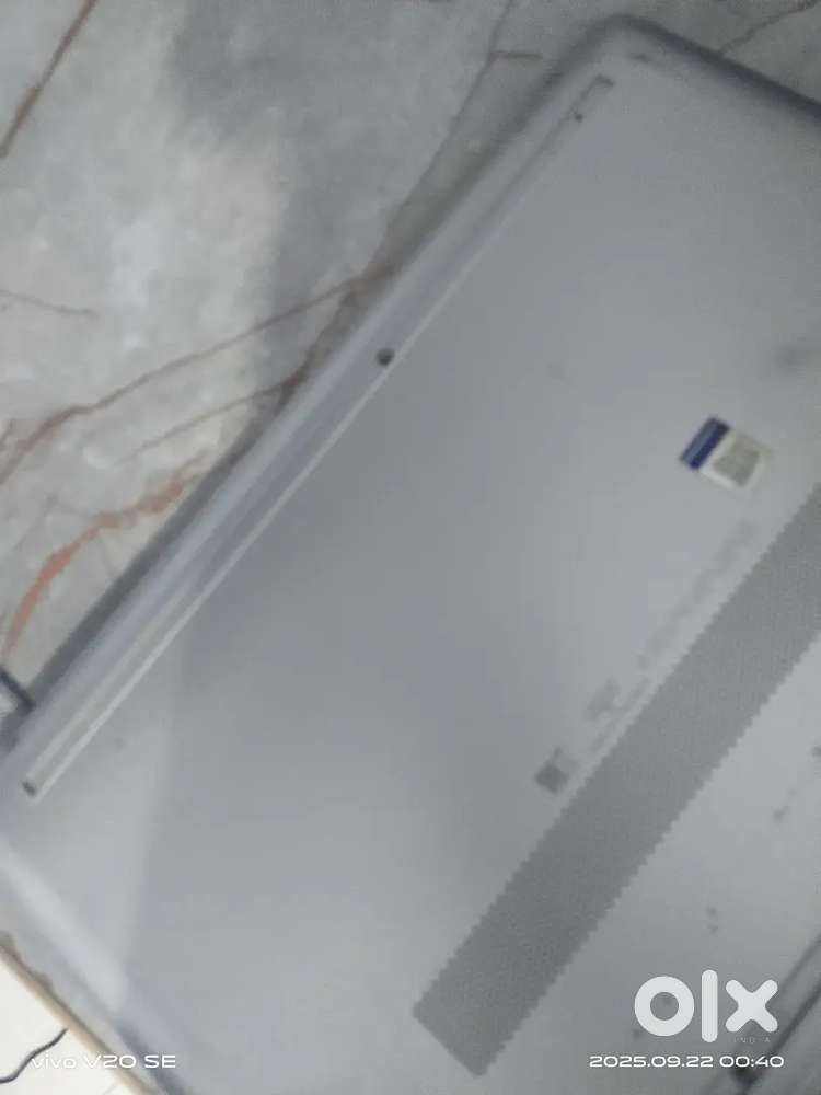 8 gb ram , 1 tb hdd, best laptop, no scratches