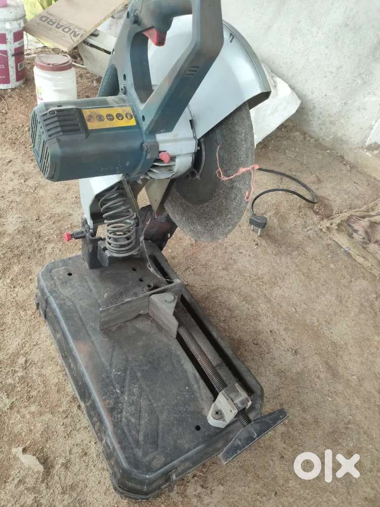 CUTTING MACHINE