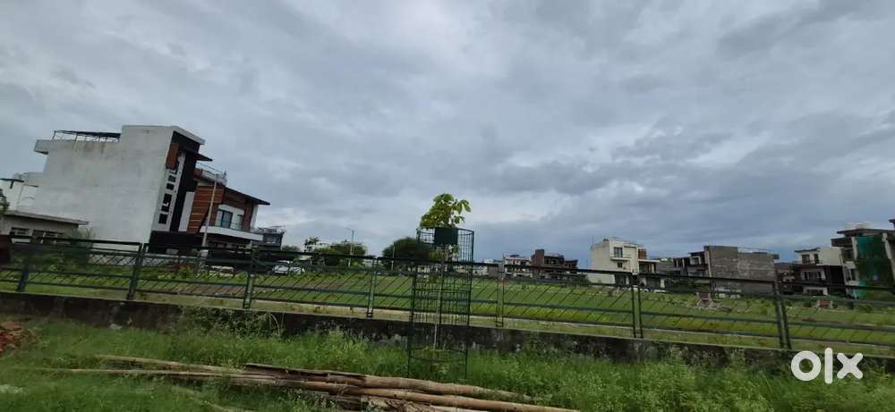 Corner plots for sale park facing in mohali sector 66b itcity
