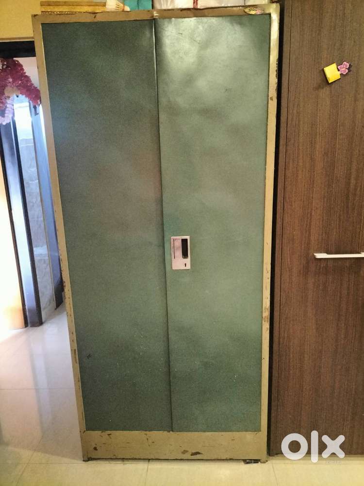 Steel almirah