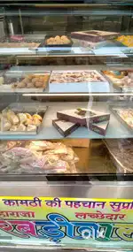 Sweet Counter/ Sweet Showcase