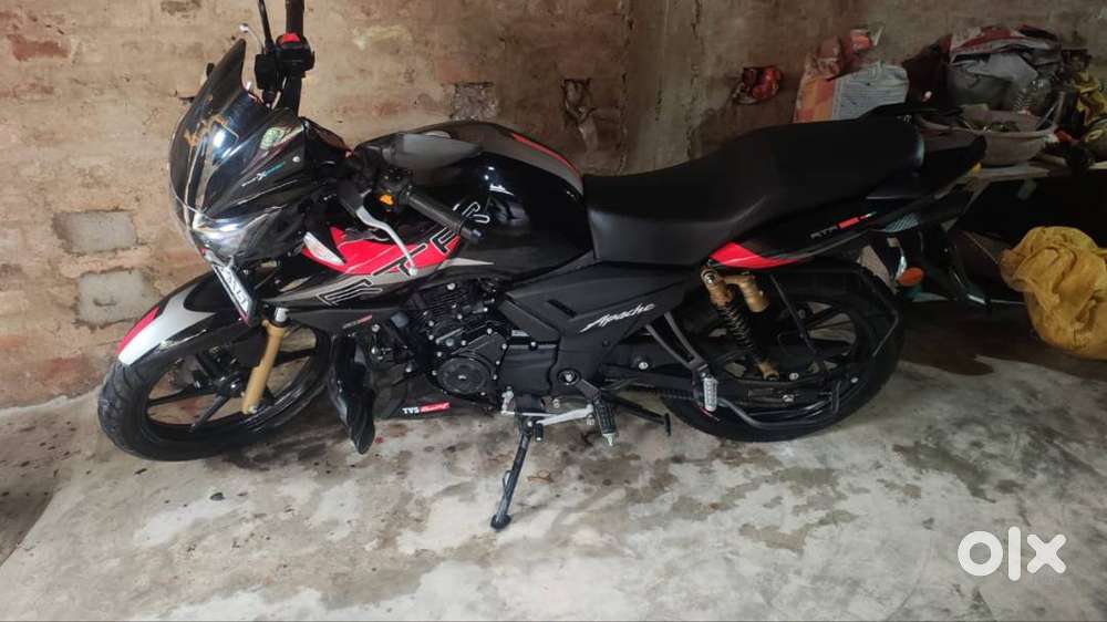 Not a single scratch on bike 2 service complete full new genuine bike