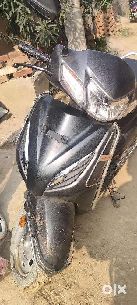 Honda scooty grey colour