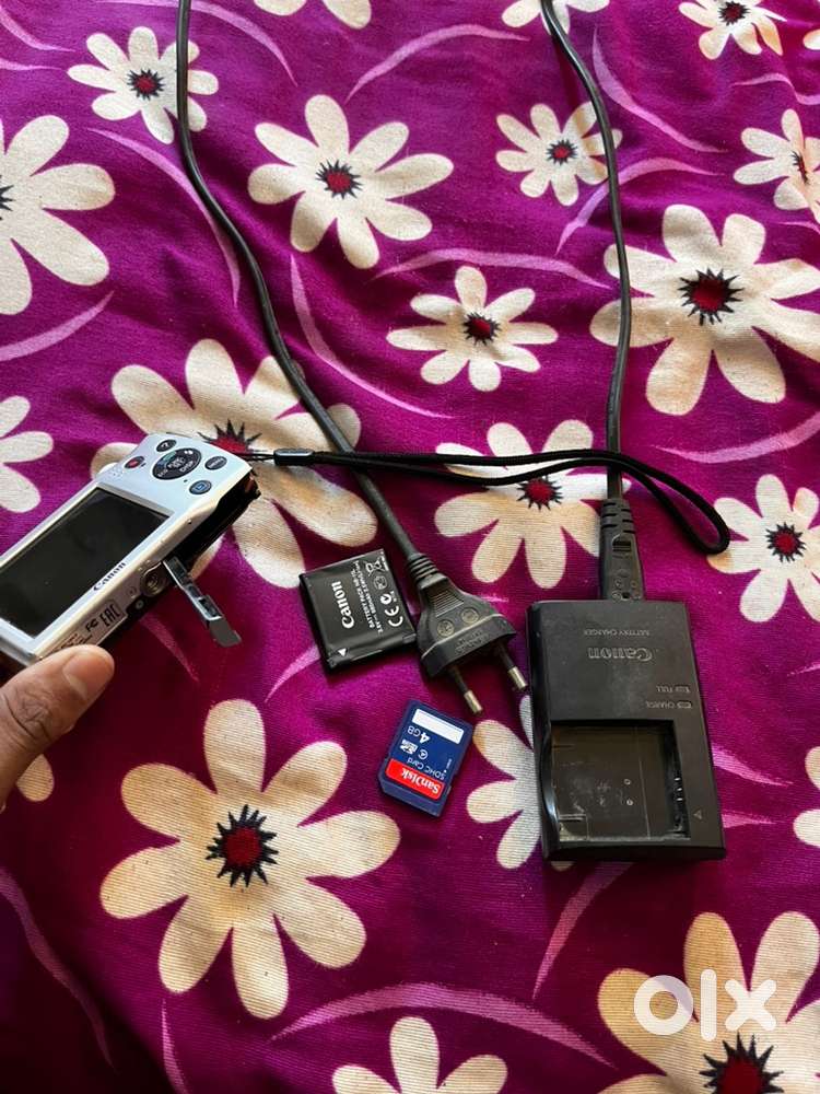 Canon camera powershot A2500HD