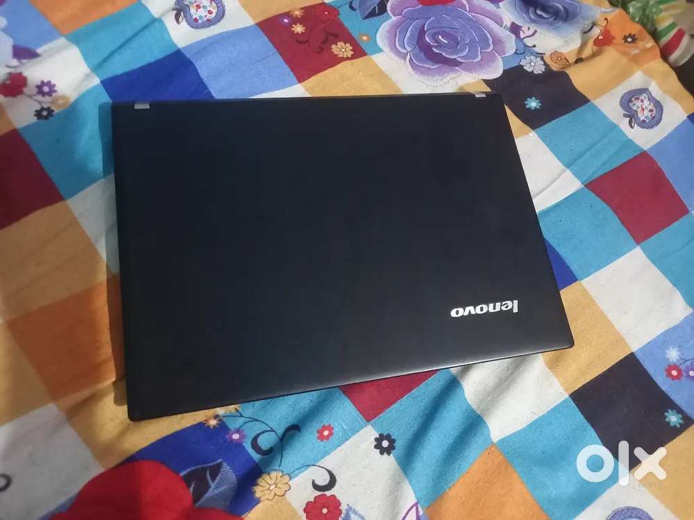 Lenovo E 40-70 8gb ram 256gb ssd 2 hour battery