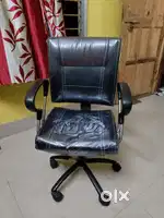 Comfortable Office Chair with Wheels