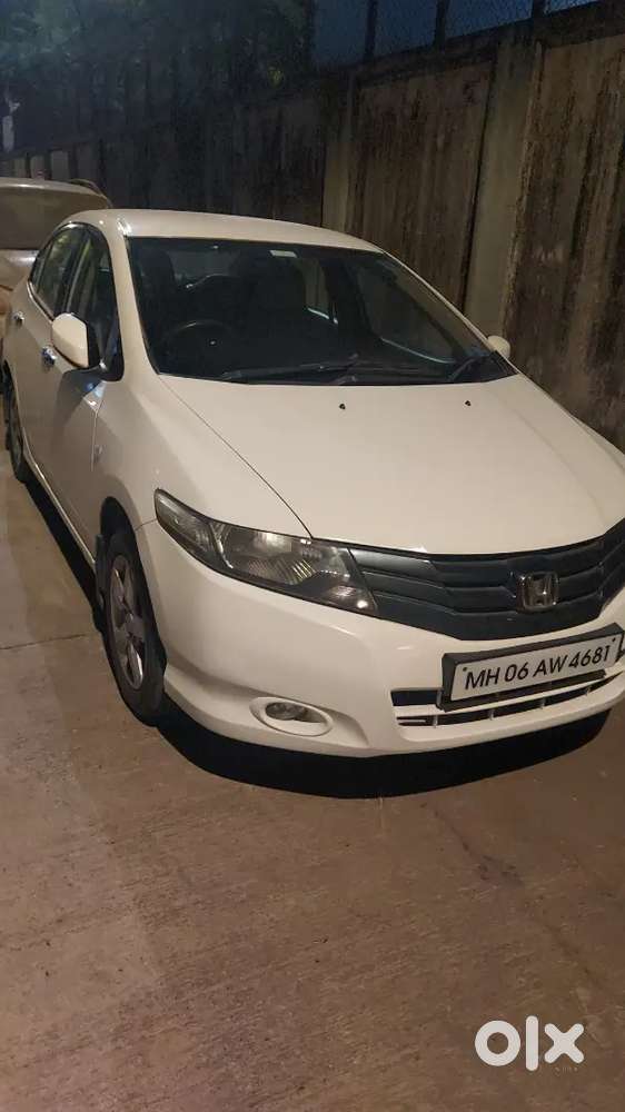 Excellent condition honda city for sale white color