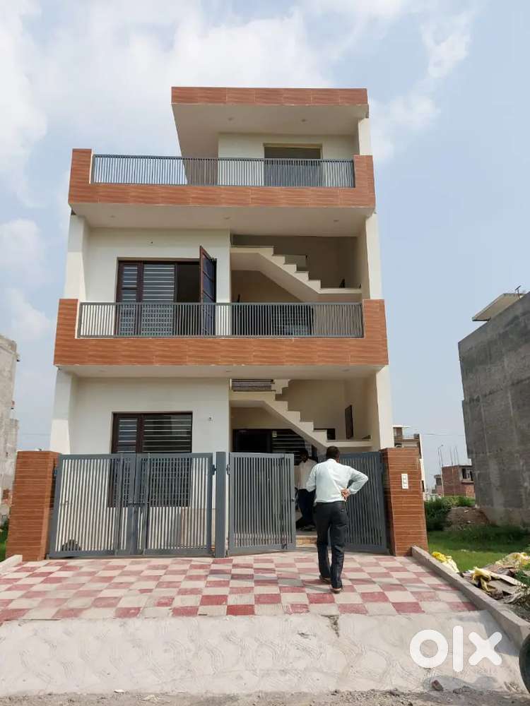 Owner free Fully furnished Ground floor 2BHK with 2 bath facing park