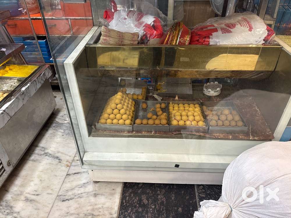 Korean Sweet counter bain marie for hot cold in very good condition.