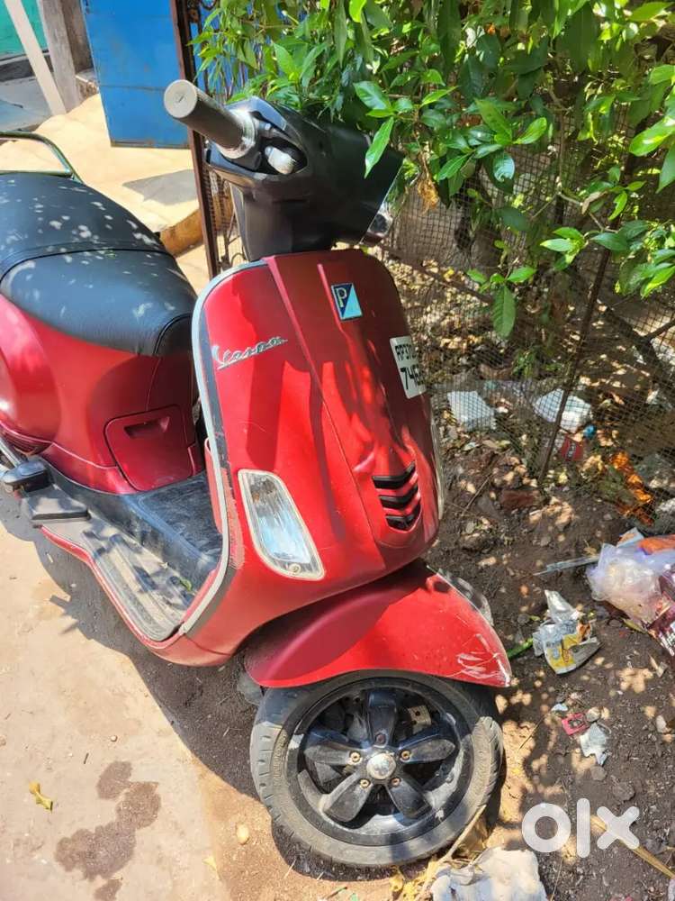 Vespa sxl 2016 model  rejestation 2017 good condition