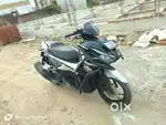 Yamaha Aerox 155 metallic black