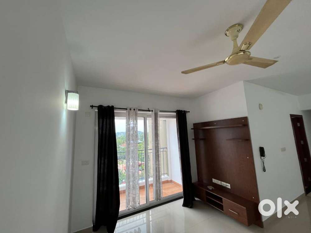 (ID-K231653) Semi Furnished 1500 Sqft Flat For Rent in Kuravankonam