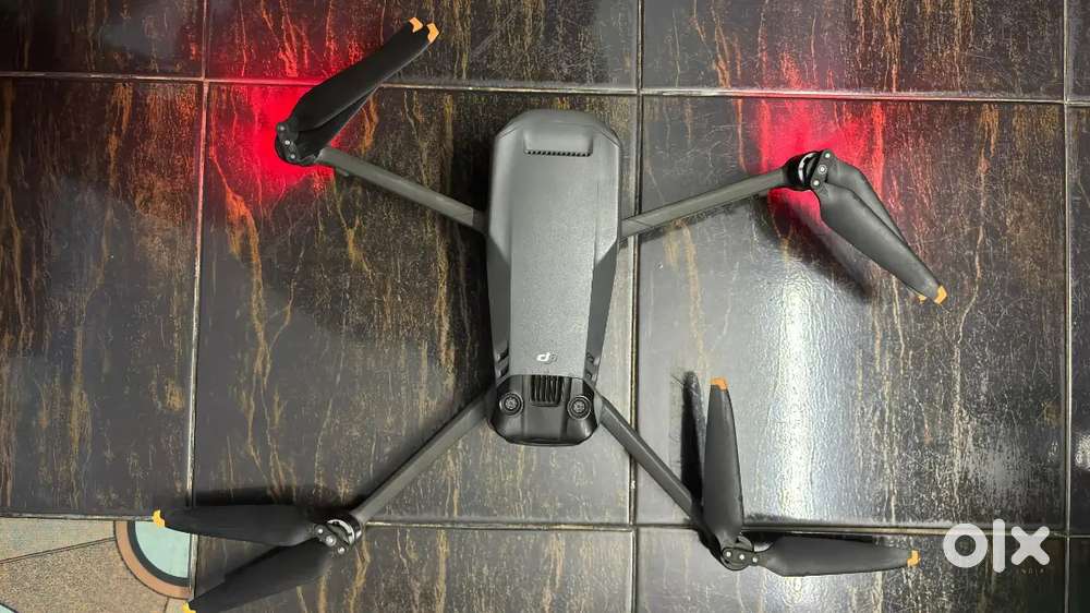 Drone  DJI Mavic
